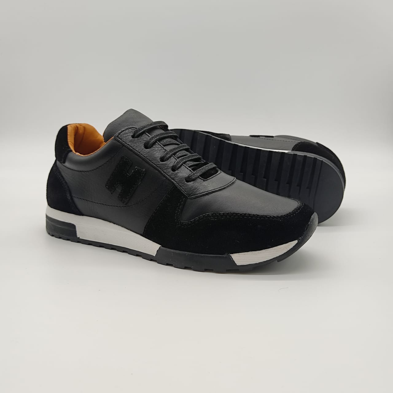 #ESP-NOIR-42